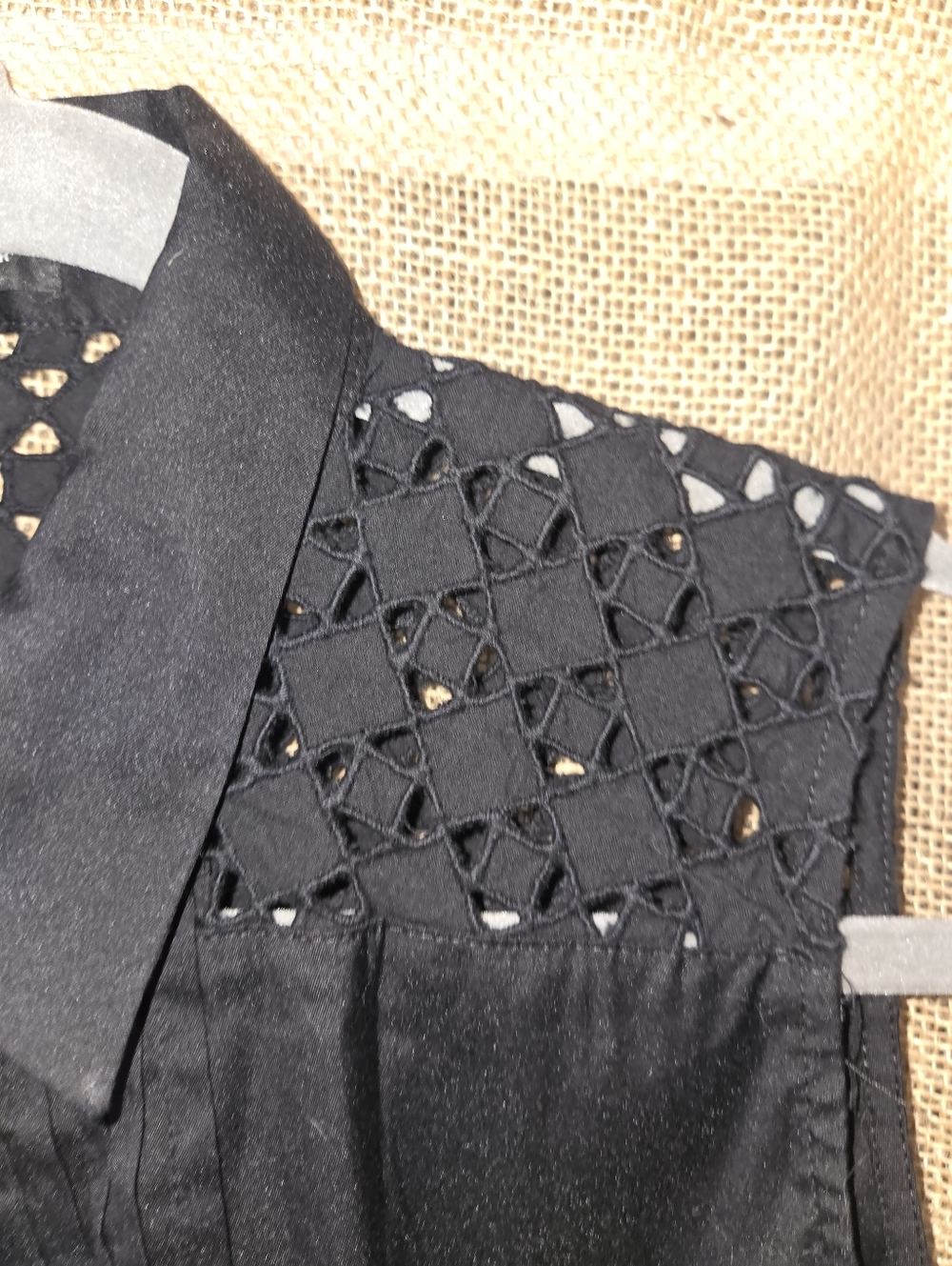 Ann Taylor Petites Sleeveless Black Eyelet Lace Shoulder Button-Front Top MP - Picture 3 of 8
